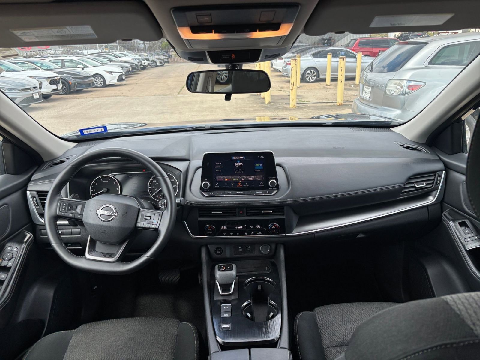 Used 2025 Nissan Rogue SV FWD image 35