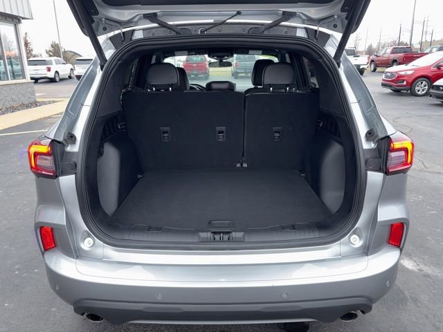 Used 2024 Ford Escape ST-Line w/ Tech Pack #1 AWD/4WD image 14