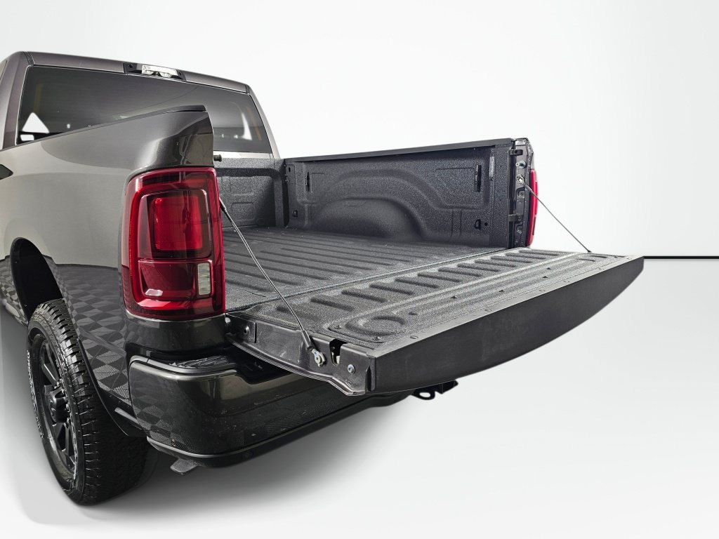 New 2026 RAM 3500 Big Horn AWD/4WD image 16
