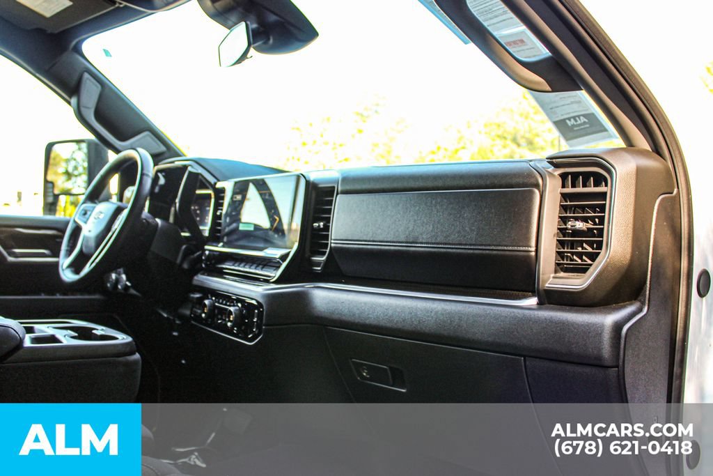 Used 2025 Chevrolet Silverado 2500 LT w/ Convenience Package AWD/4WD image 22