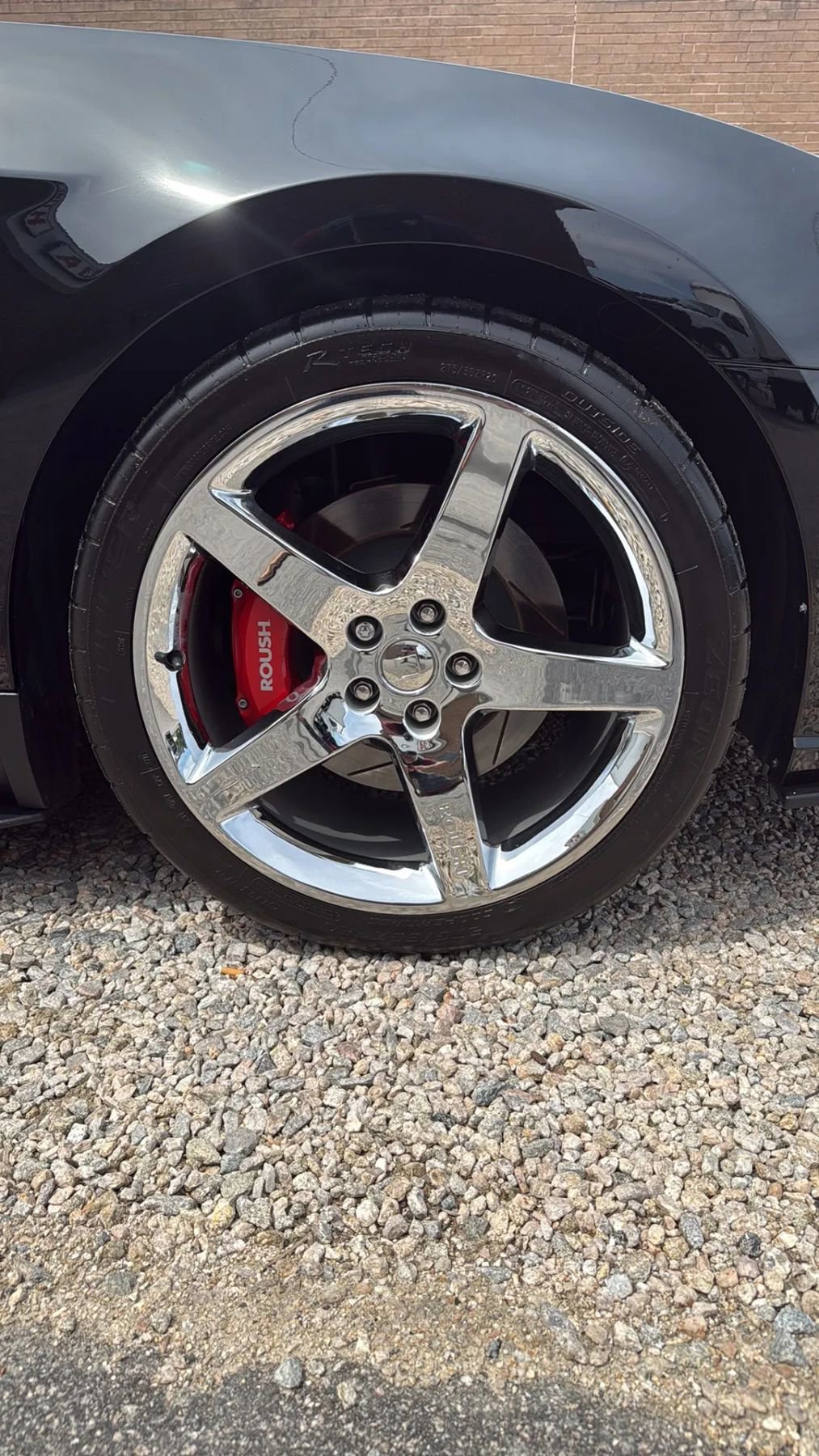 Used 2012 Ford Mustang GT Premium w/ HID Headlamps & Security Pkg RWD image 18