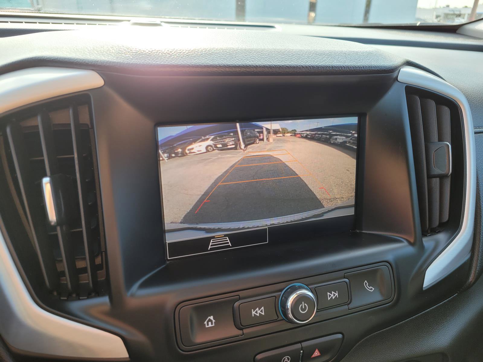 Used 2024 GMC Terrain SLE AWD/4WD image 24