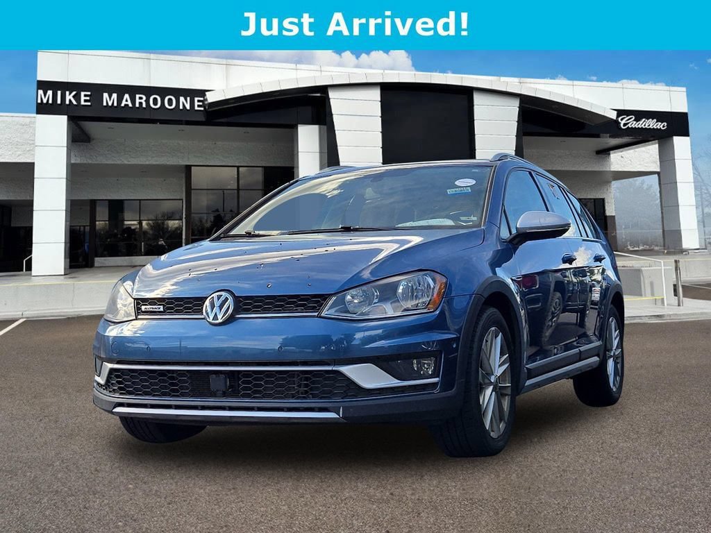 Used 2017 Volkswagen Golf Alltrack S AWD/4WD image 1