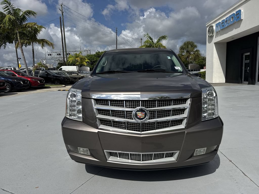Used 2013 Cadillac Escalade Platinum RWD image 29