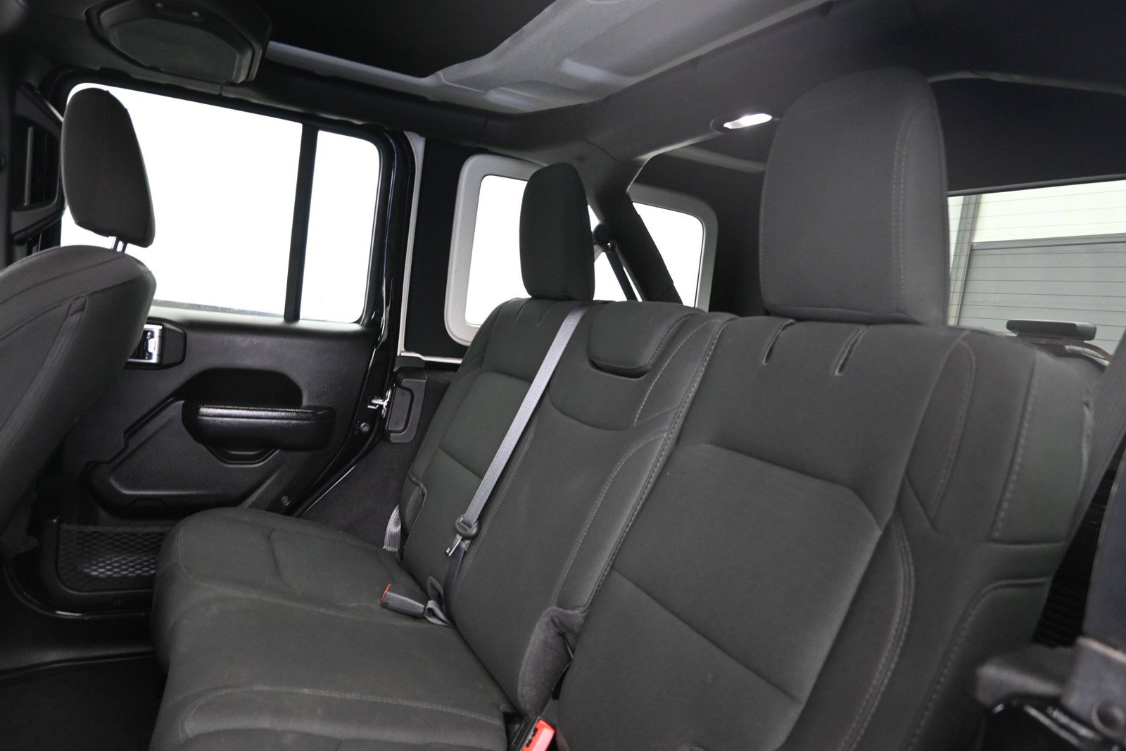 Used 2022 Jeep Wrangler Unlimited Sport AWD/4WD image 22
