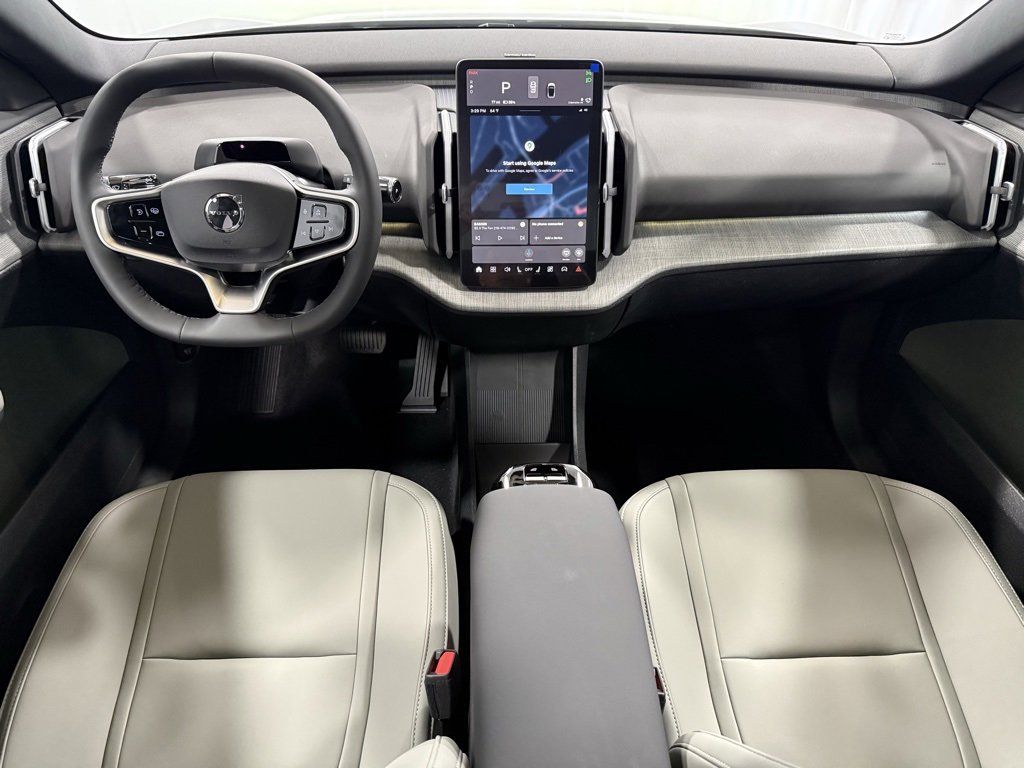 New 2025 Volvo EX30 Plus w/ Protection Package Premier image 2