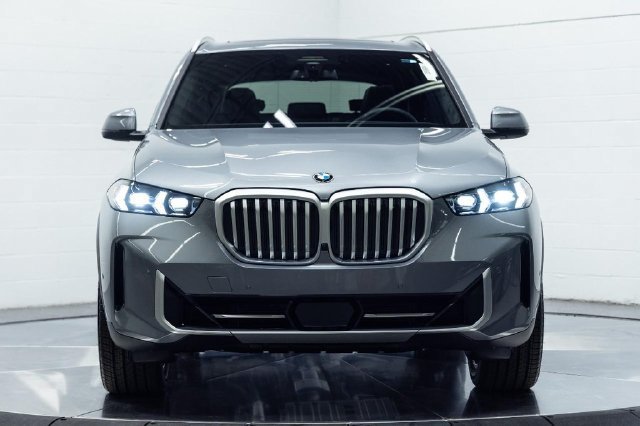 Certified 2026 BMW X5 xDrive40i w/ Premium Package AWD/4WD image 5