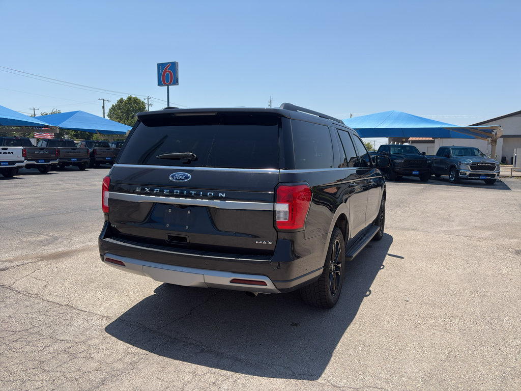 Used 2024 Ford Expedition Max XLT RWD image 5