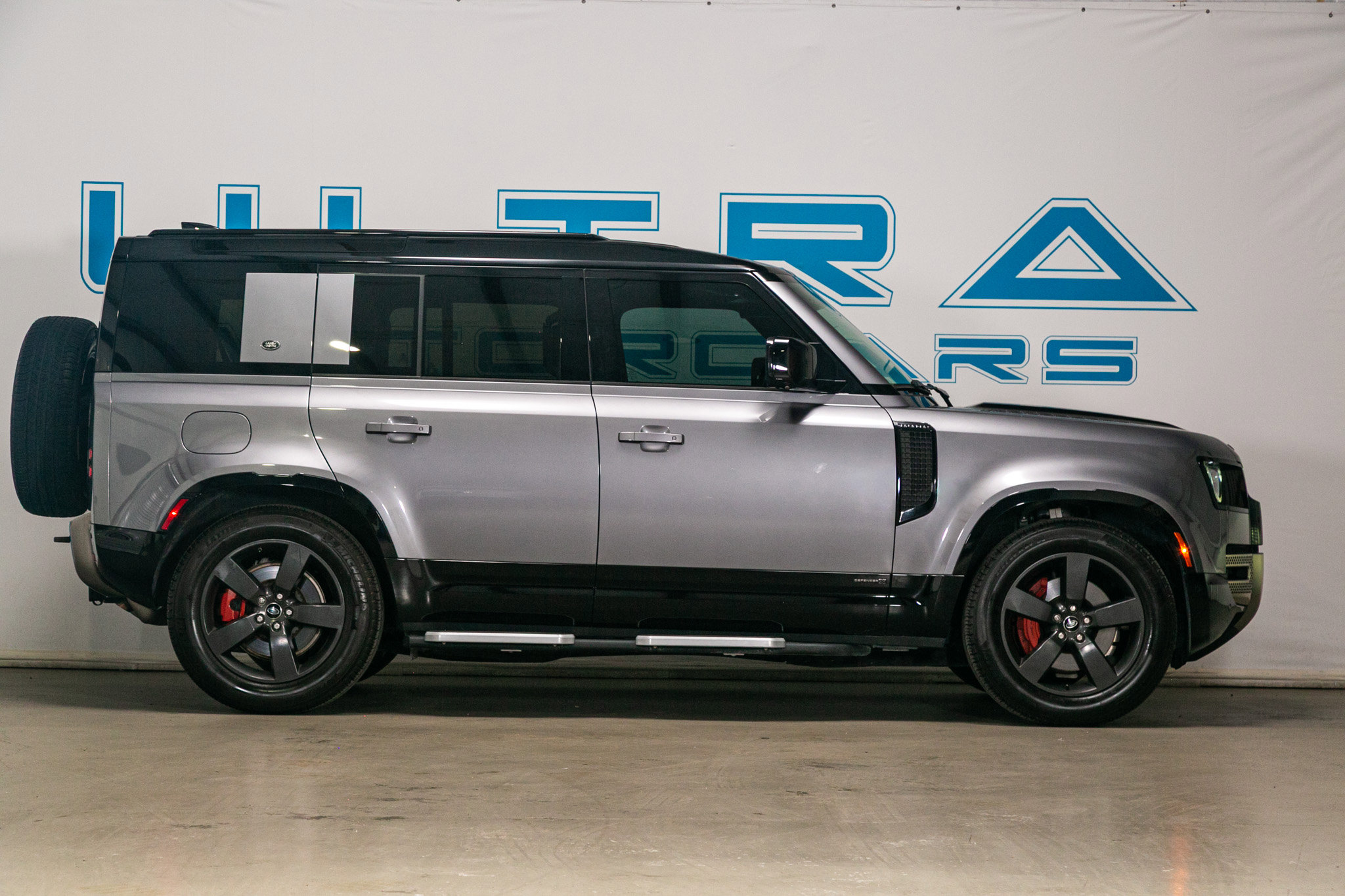 Used 2020 Land Rover Defender 110 X image 7