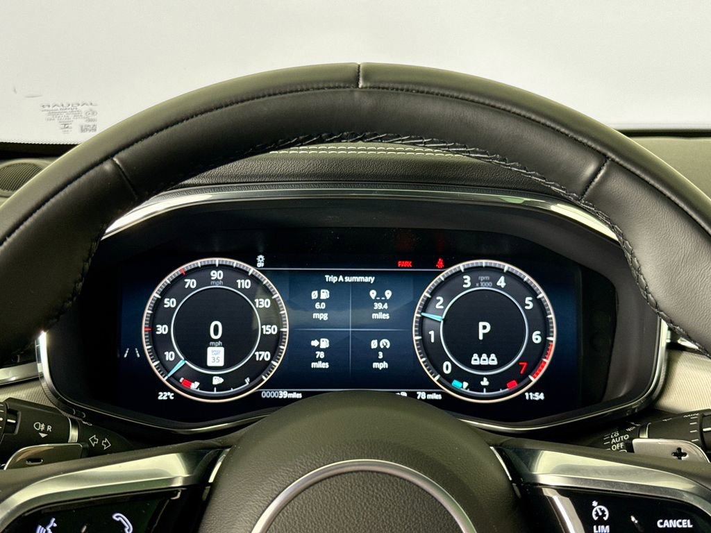 Used 2025 Jaguar F-PACE R-Dynamic S image 10