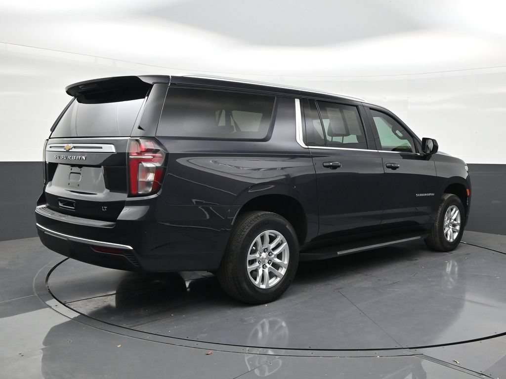 Used 2024 Chevrolet Suburban LS RWD image 5