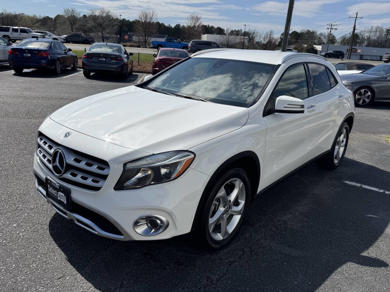 Used 2018 Mercedes-Benz GLA 250 4MATIC w/ Premium Package image 3