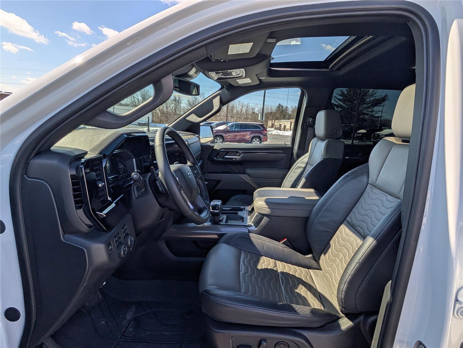 Used 2024 Chevrolet Silverado 1500 ZR2 w/ LPO, Dark Essentials Package image 16