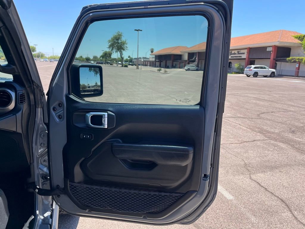 Used 2023 Jeep Gladiator Sport image 19