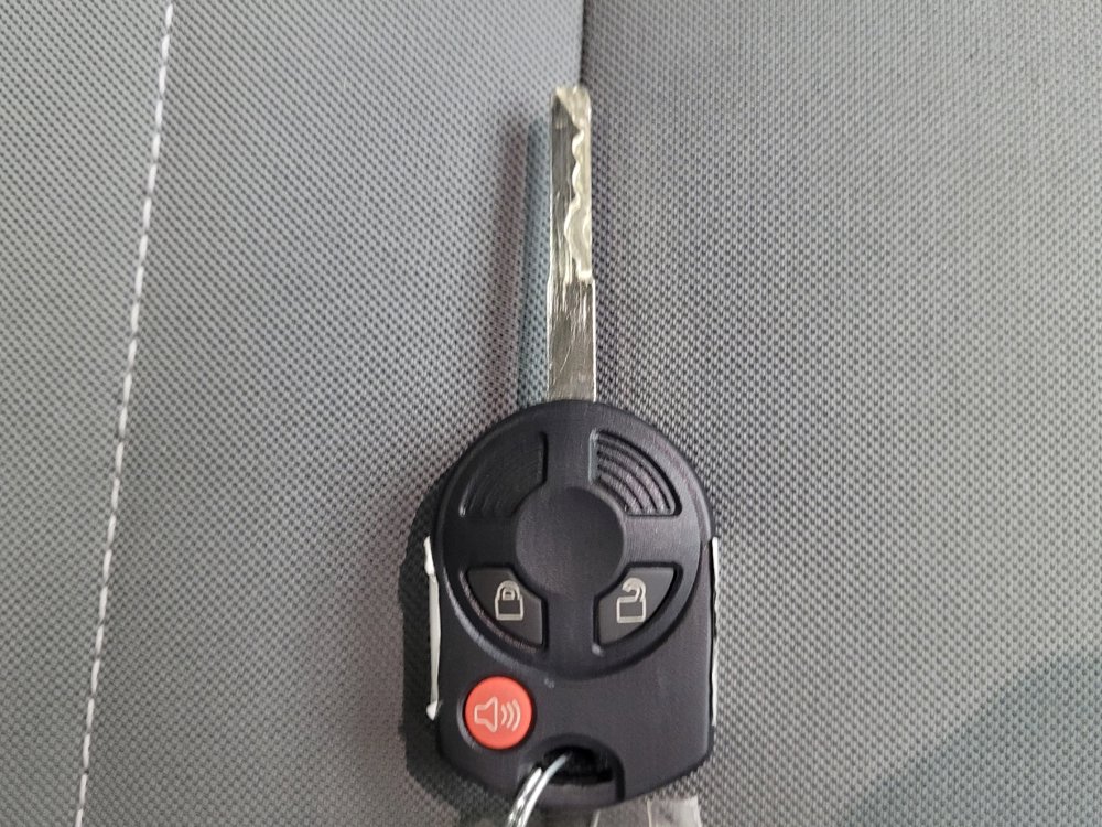 Used 2015 Ford Escape SE image 32