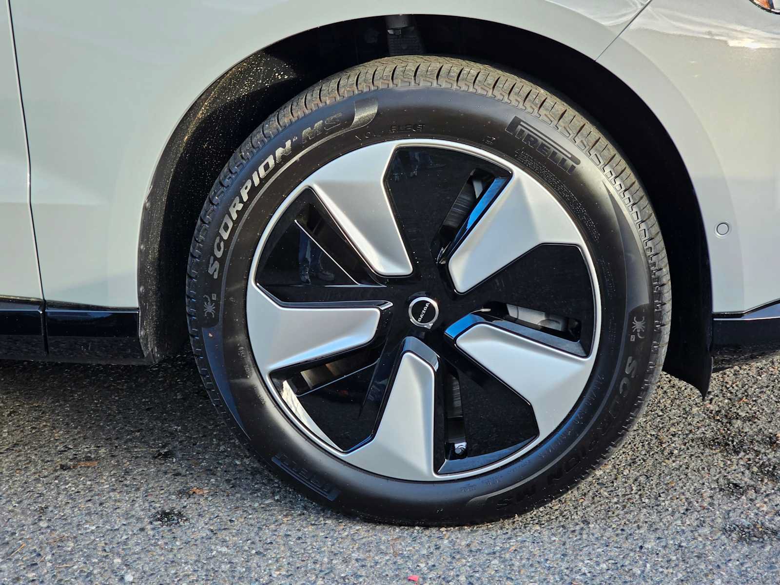 New 2025 Volvo EX90 Plus AWD/4WD image 9