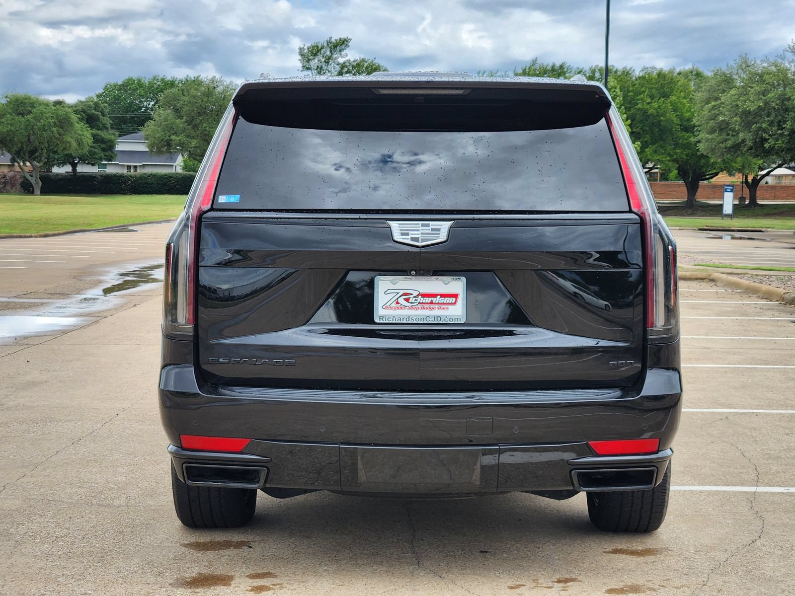 Used 2022 Cadillac Escalade ESV Sport Platinum w/ LPO, ONYX Package AWD/4WD image 5