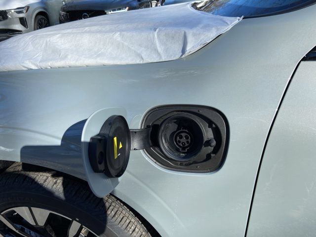 New 2026 Volvo XC60 T8 Plus w/ Climate Package AWD/4WD image 10