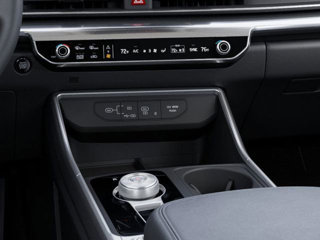 Certified 2025 Kia Carnival SX FWD image 23