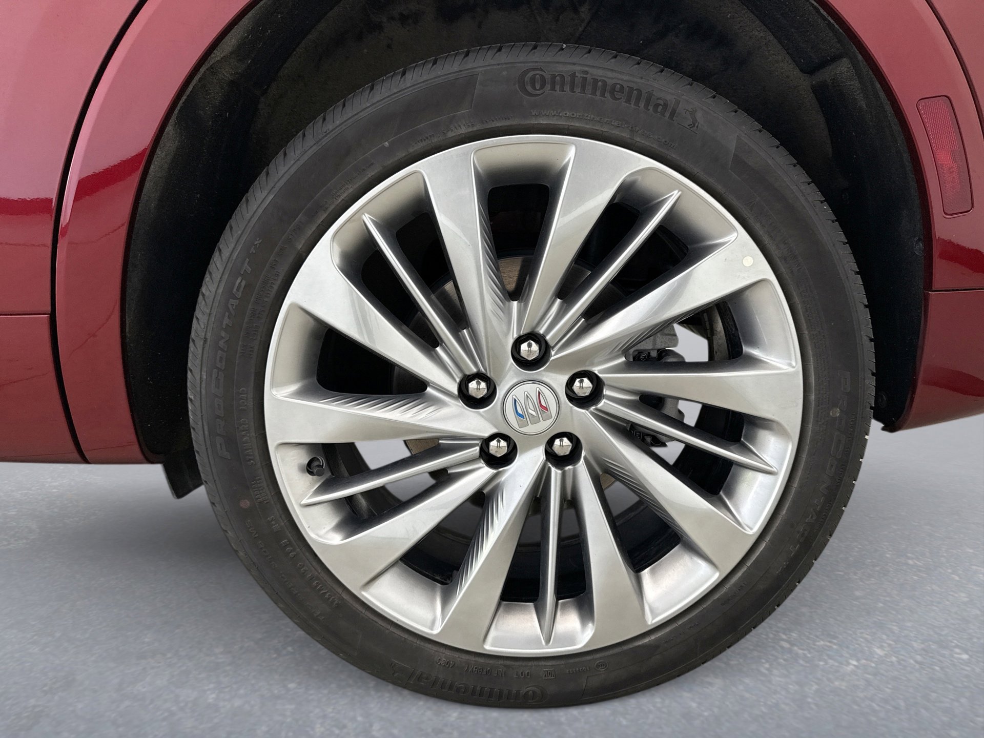 Used 2024 Buick Envision Avenir AWD/4WD image 20