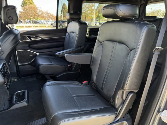 Used 2023 Jeep Wagoneer Series III w/ Convenience Group I image 29