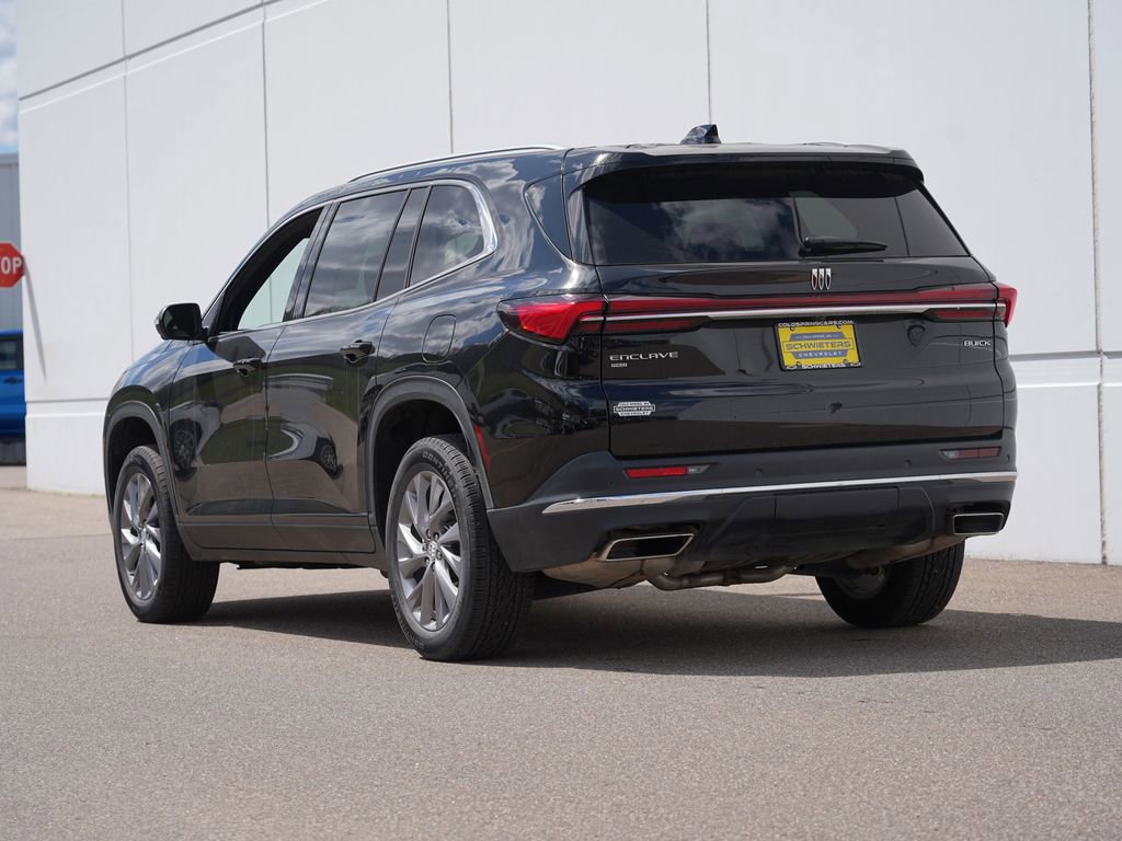 Used 2025 Buick Enclave Preferred AWD/4WD image 5