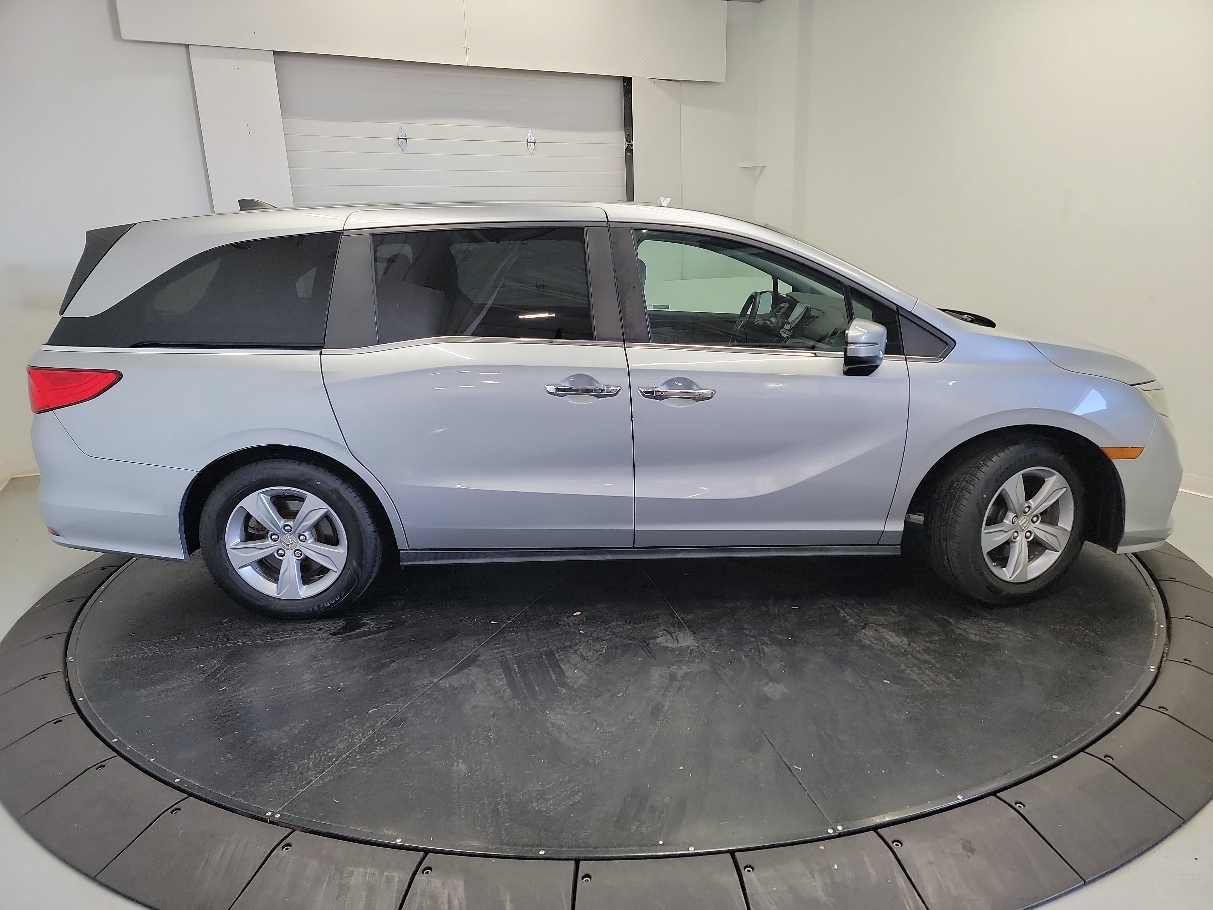 Used 2019 Honda Odyssey EX-L image 11