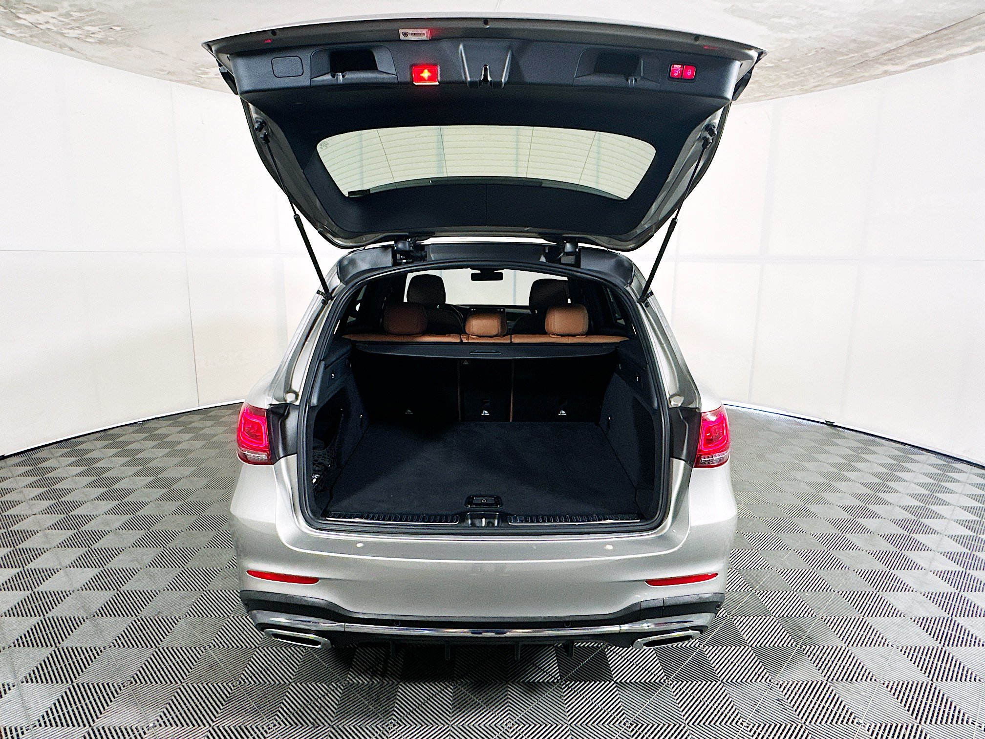 Used 2020 Mercedes-Benz GLC 300 image 30