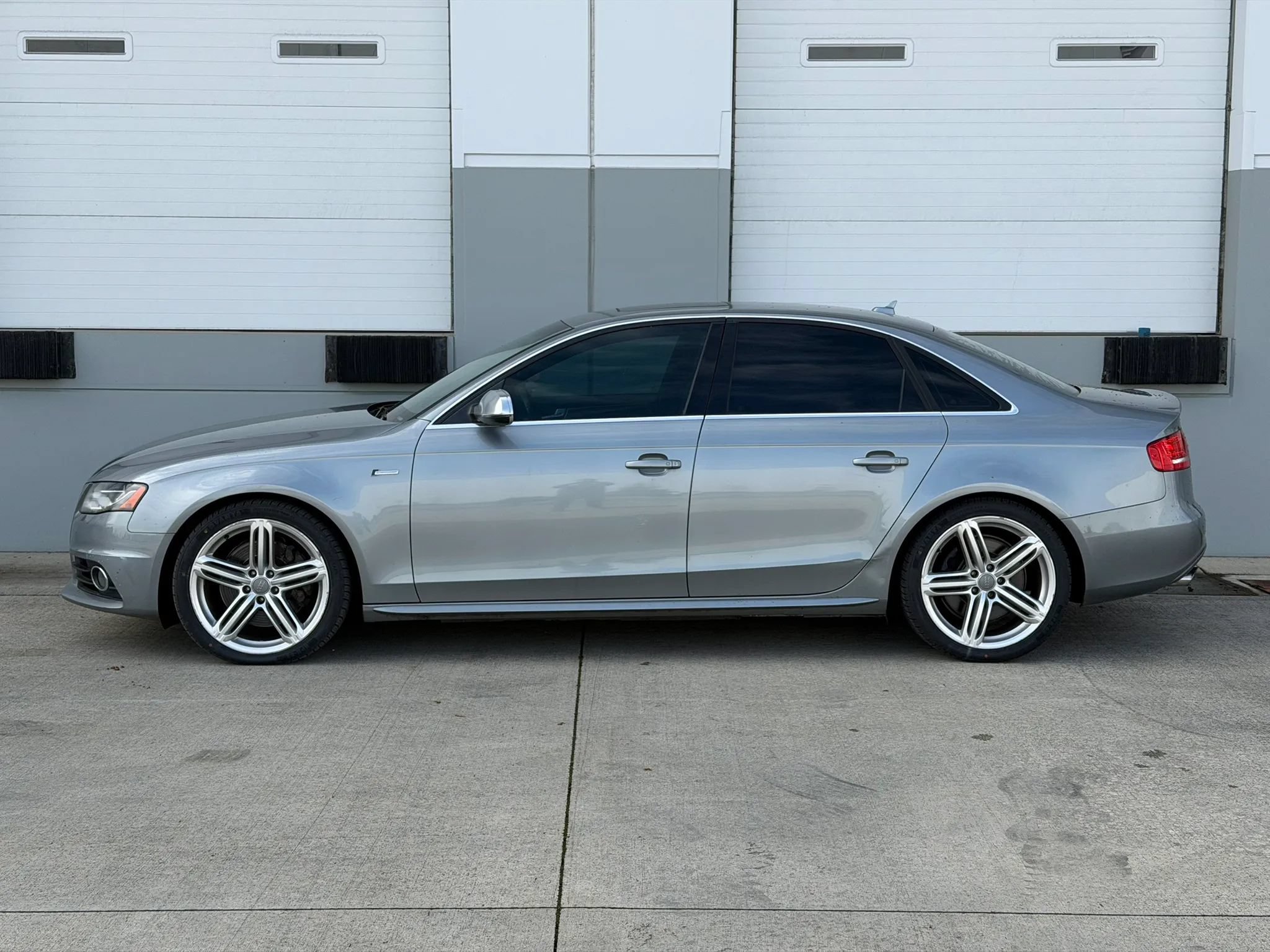 Used 2011 Audi S4 Premium Plus AWD/4WD image 2