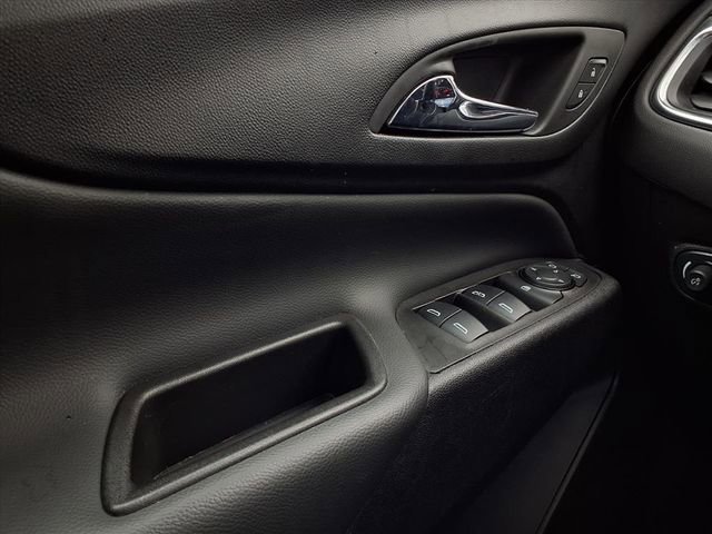 Used 2024 Chevrolet Equinox LT image 19