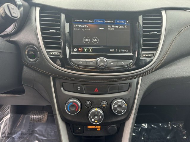 Used 2019 Chevrolet Trax LT w/ LT Convenience Package image 14