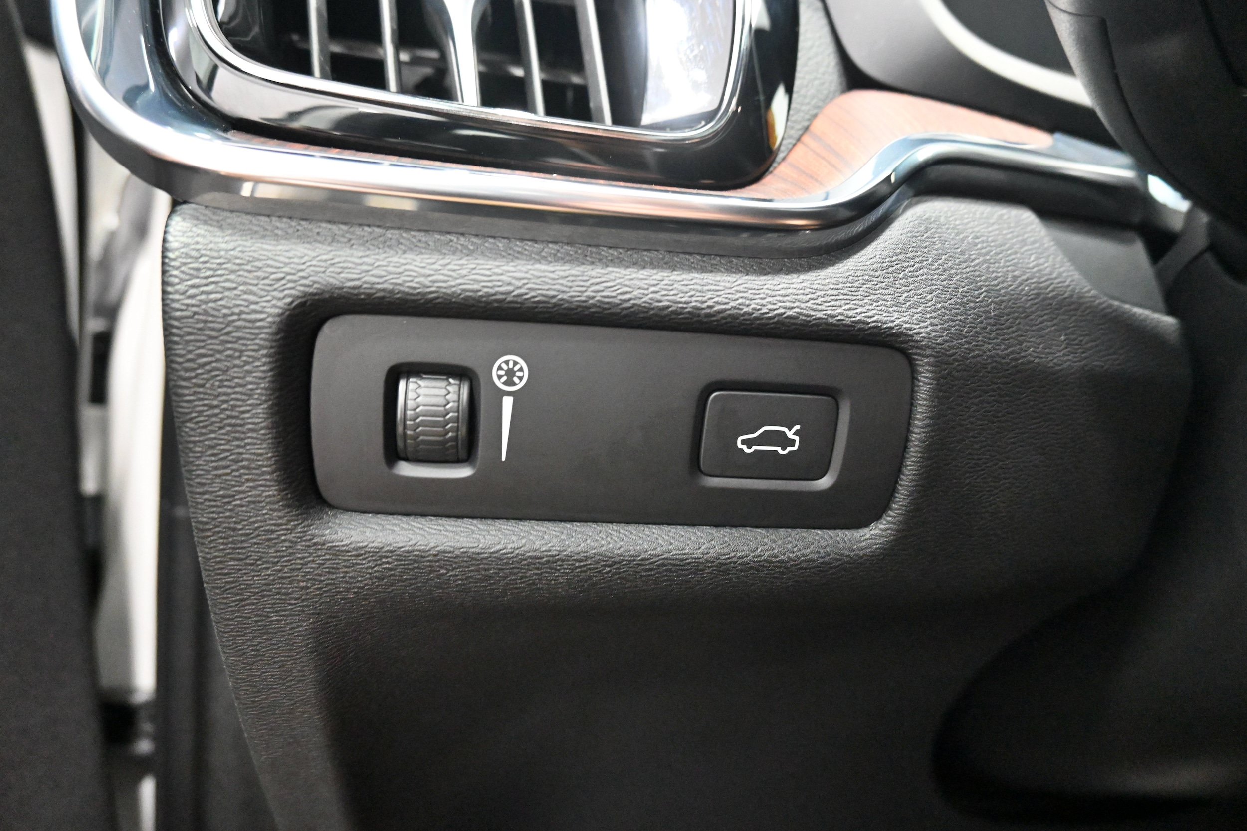 Used 2021 Volvo S60 T5 Inscription AWD/4WD image 9