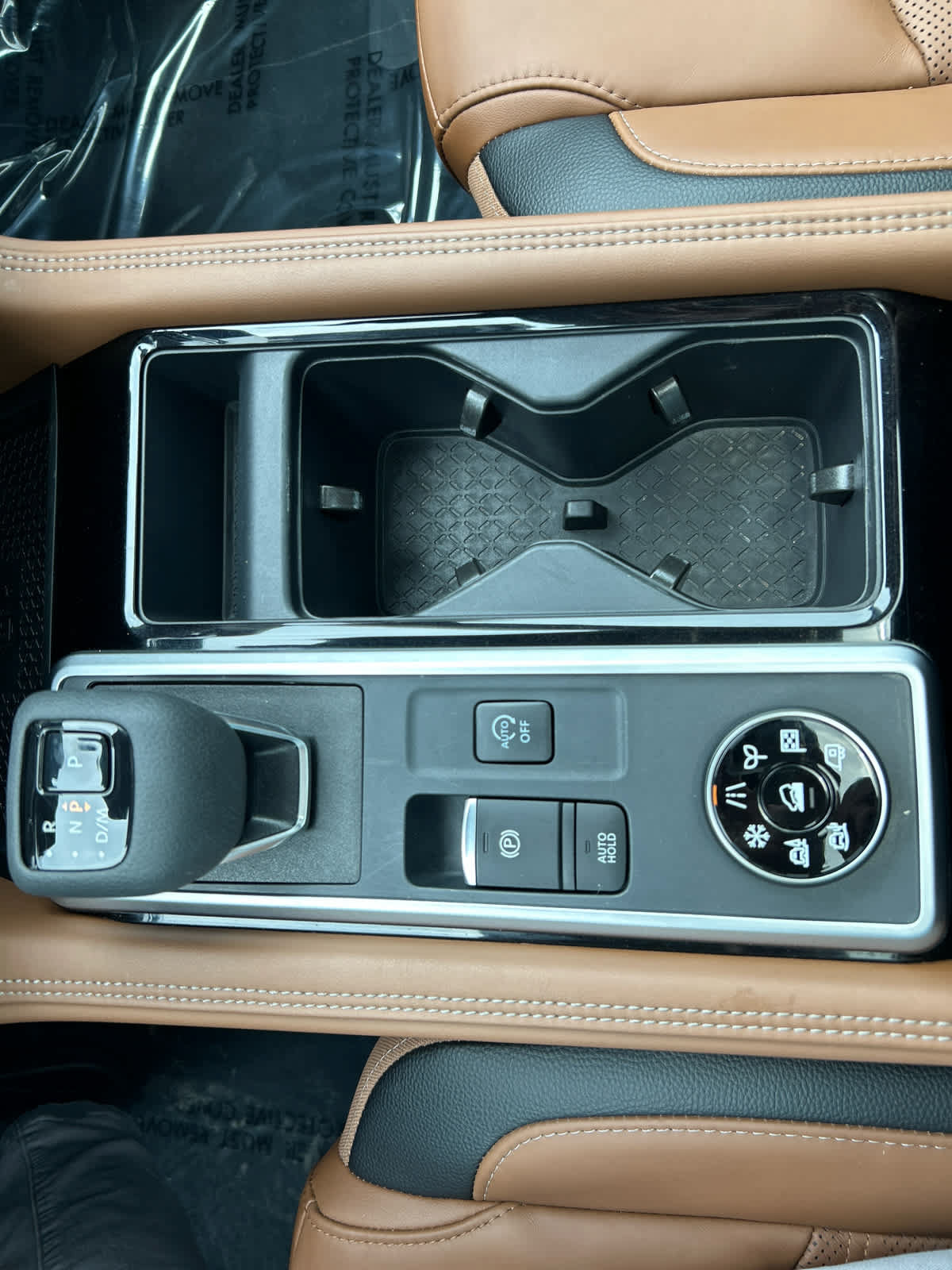 Certified 2025 Nissan Pathfinder Platinum AWD/4WD image 28