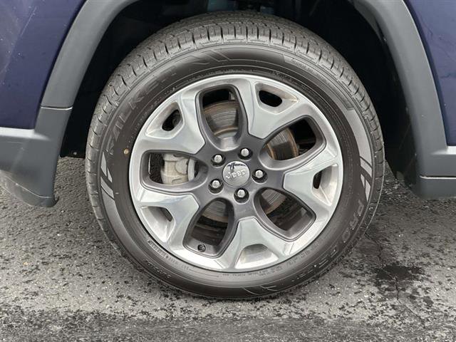 Used 2019 Jeep Compass Limited image 8