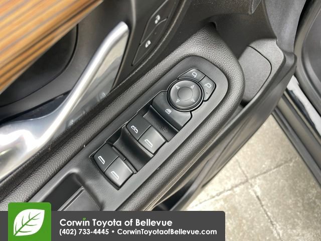 Used 2020 GMC Terrain SLE w/ Driver Convenience Package image 11