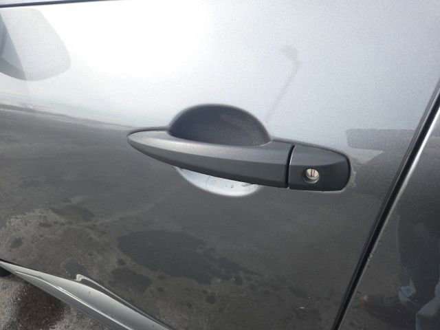 Used 2021 Nissan Rogue S image 19