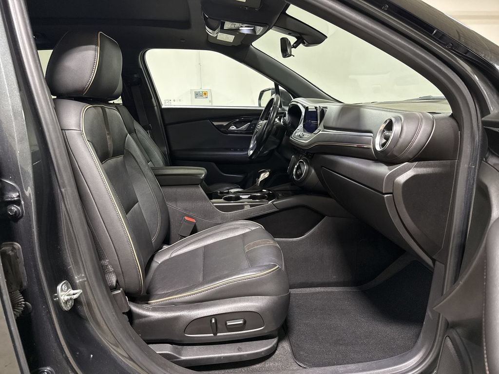 Used 2019 Chevrolet Blazer Premier w/ Sun and Wheels Package AWD/4WD image 23