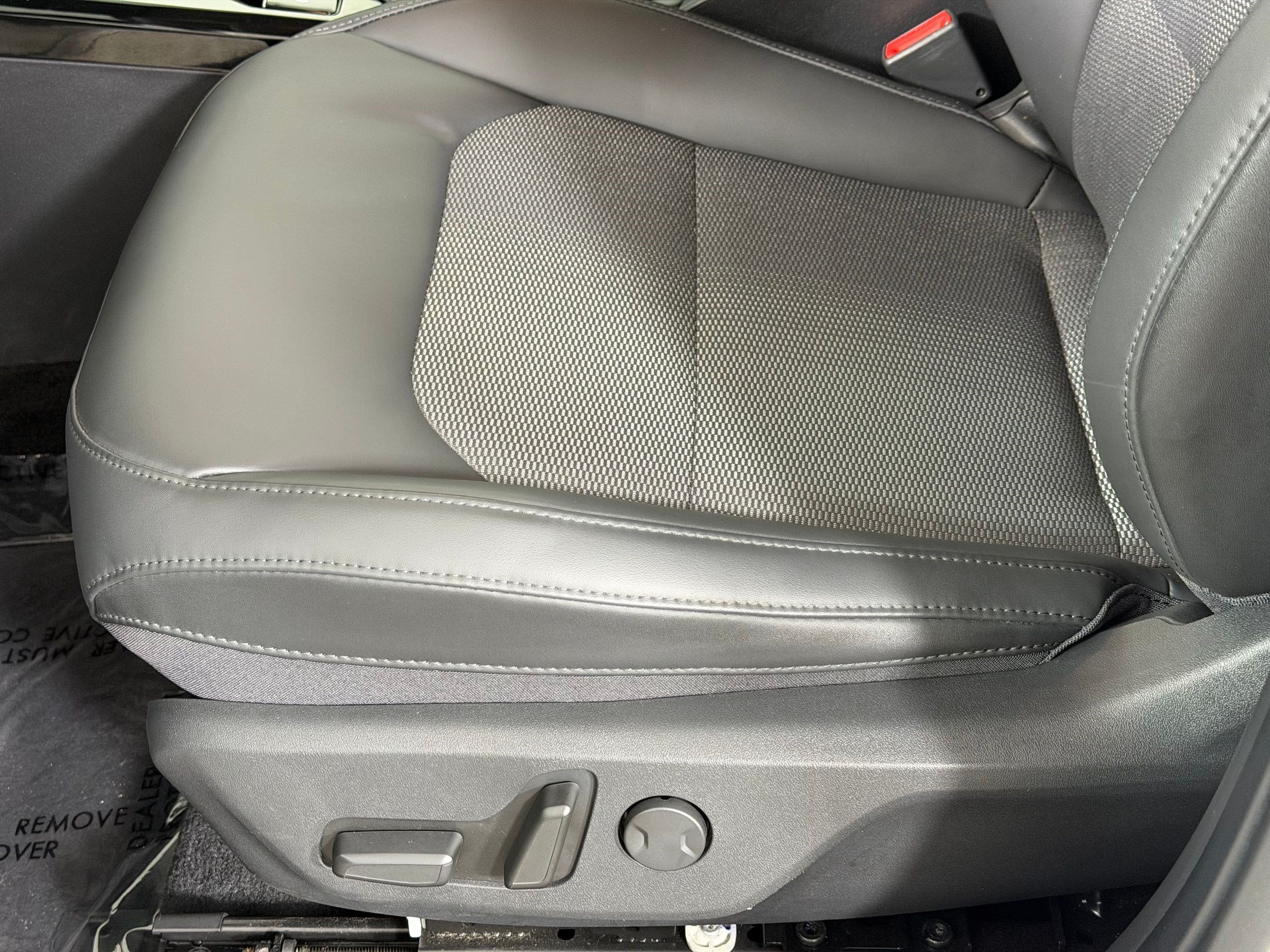 Used 2024 Kia Niro EX w/ EX Cold Weather Package FWD image 15