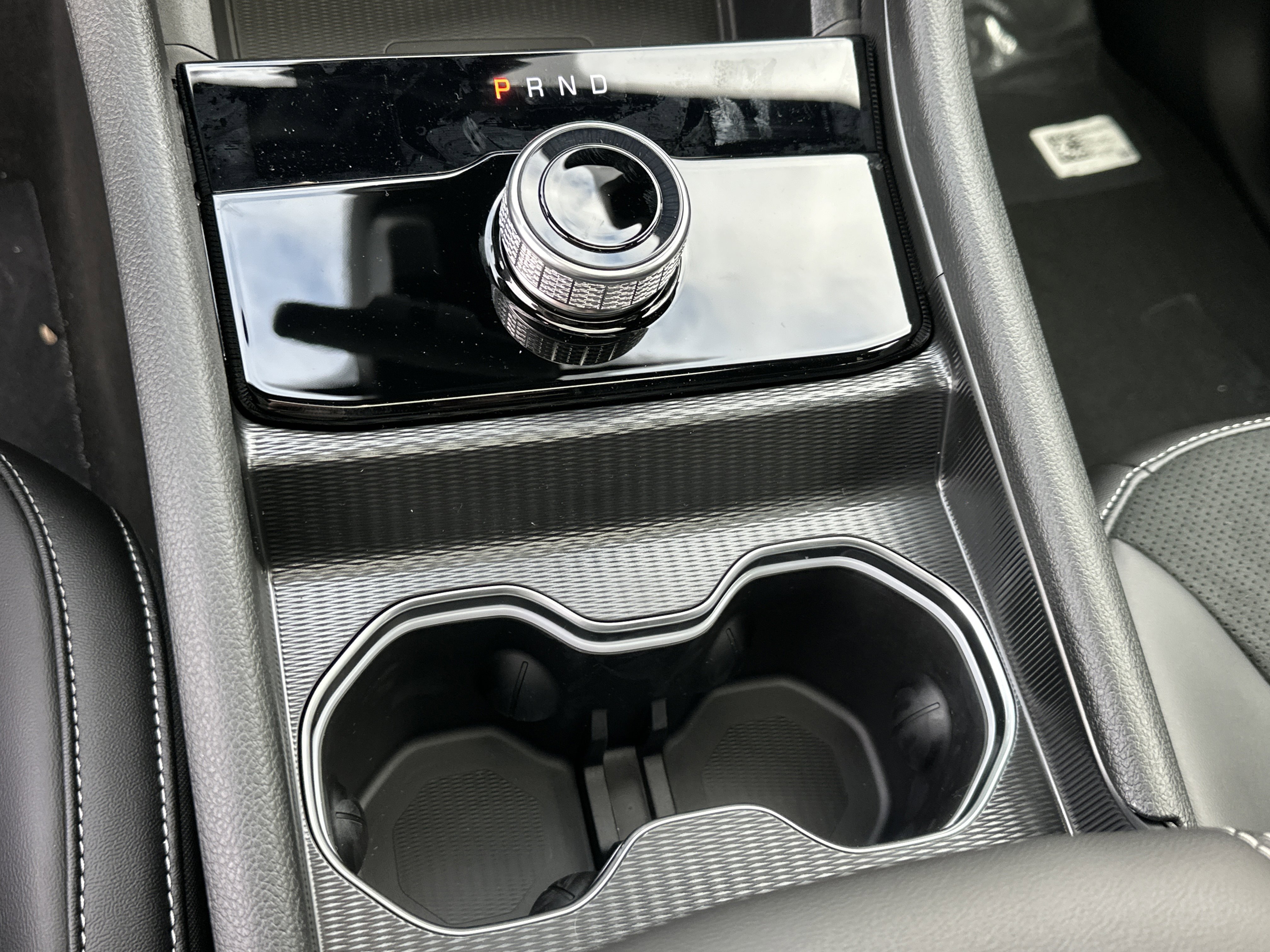 New 2025 Jeep Grand Cherokee Altitude image 4