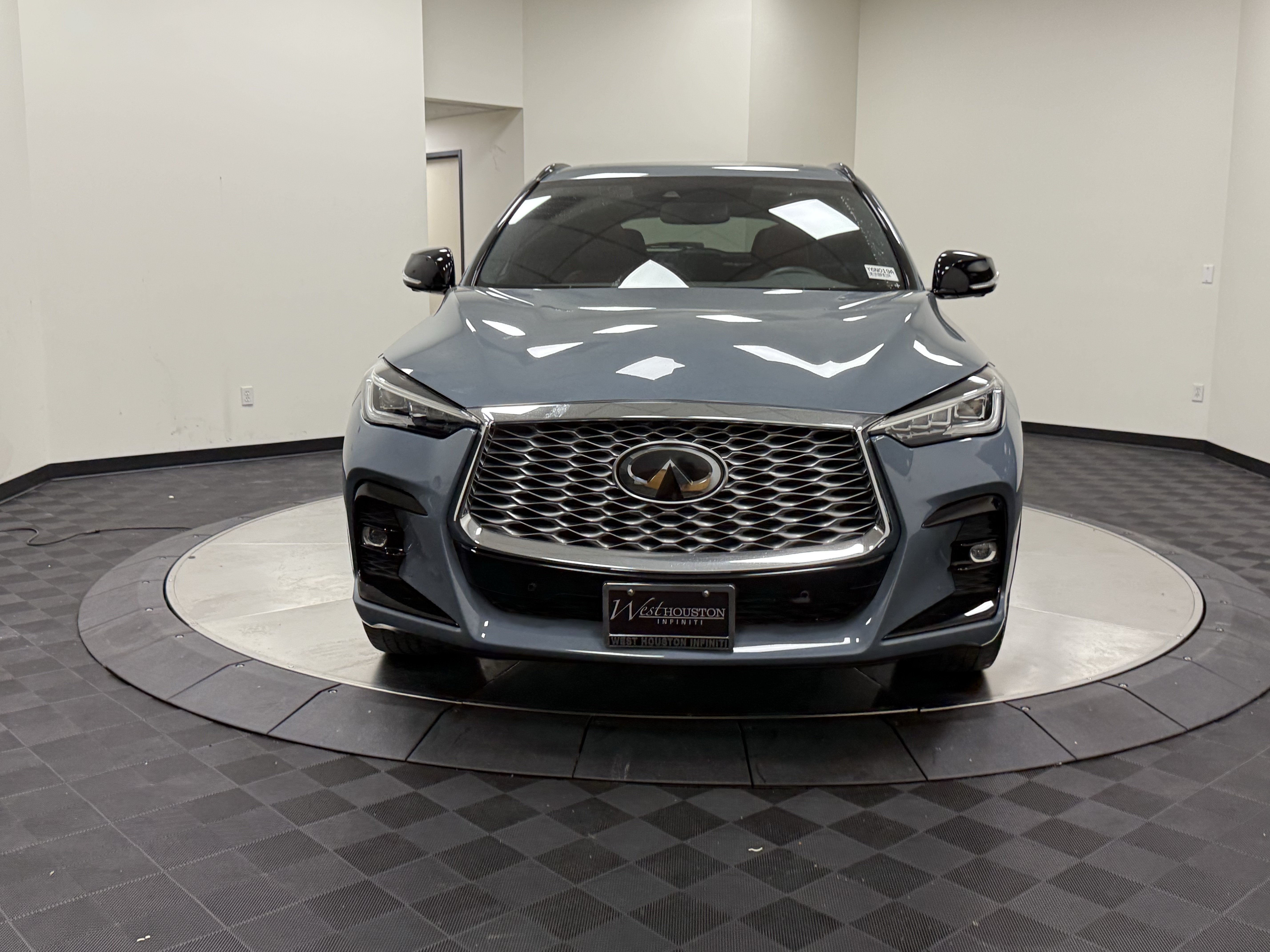 Certified 2023 INFINITI QX55 Sensory w/ Lighting Package AWD/4WD image 2
