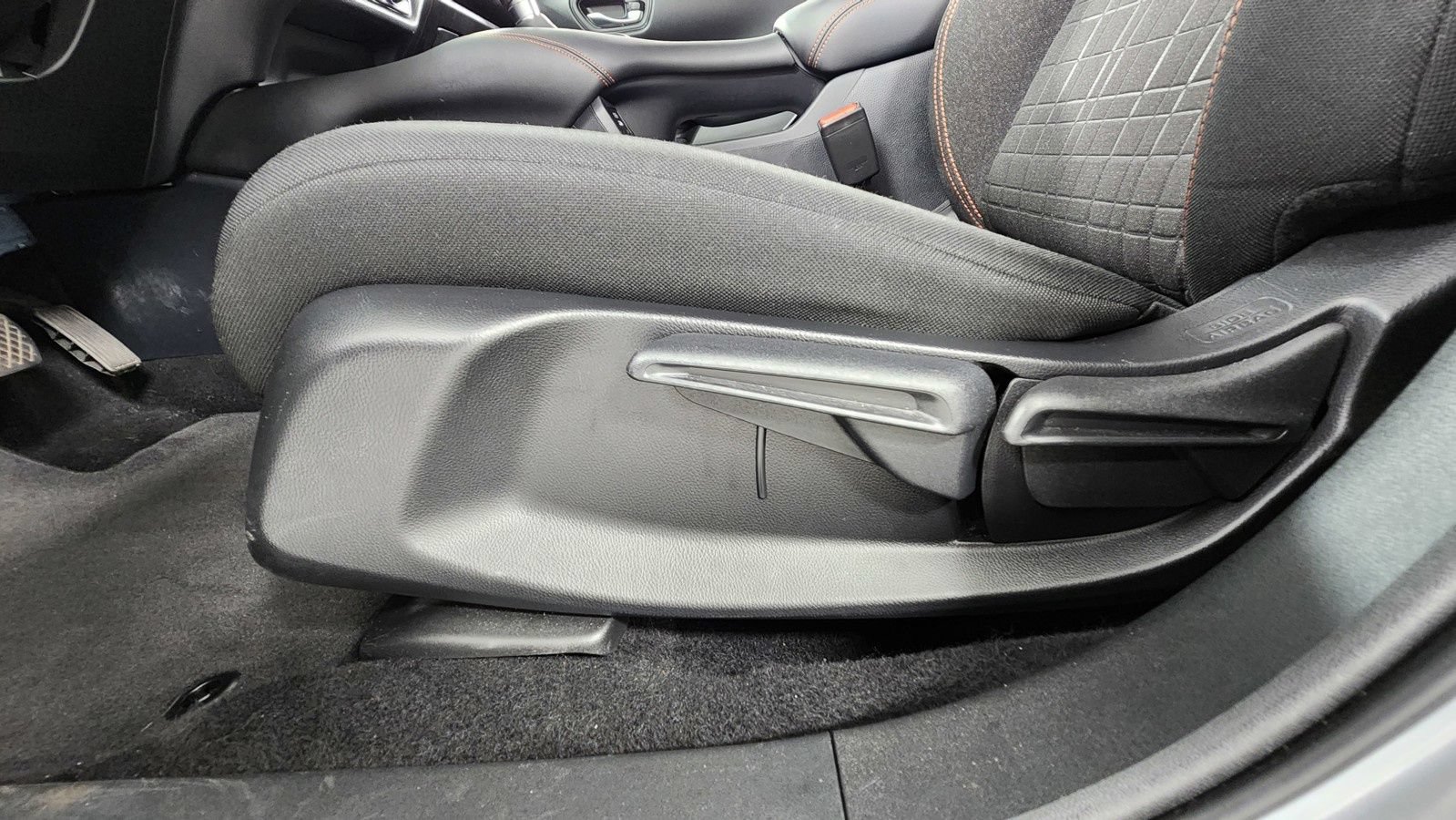 Used 2024 Honda HR-V Sport image 11