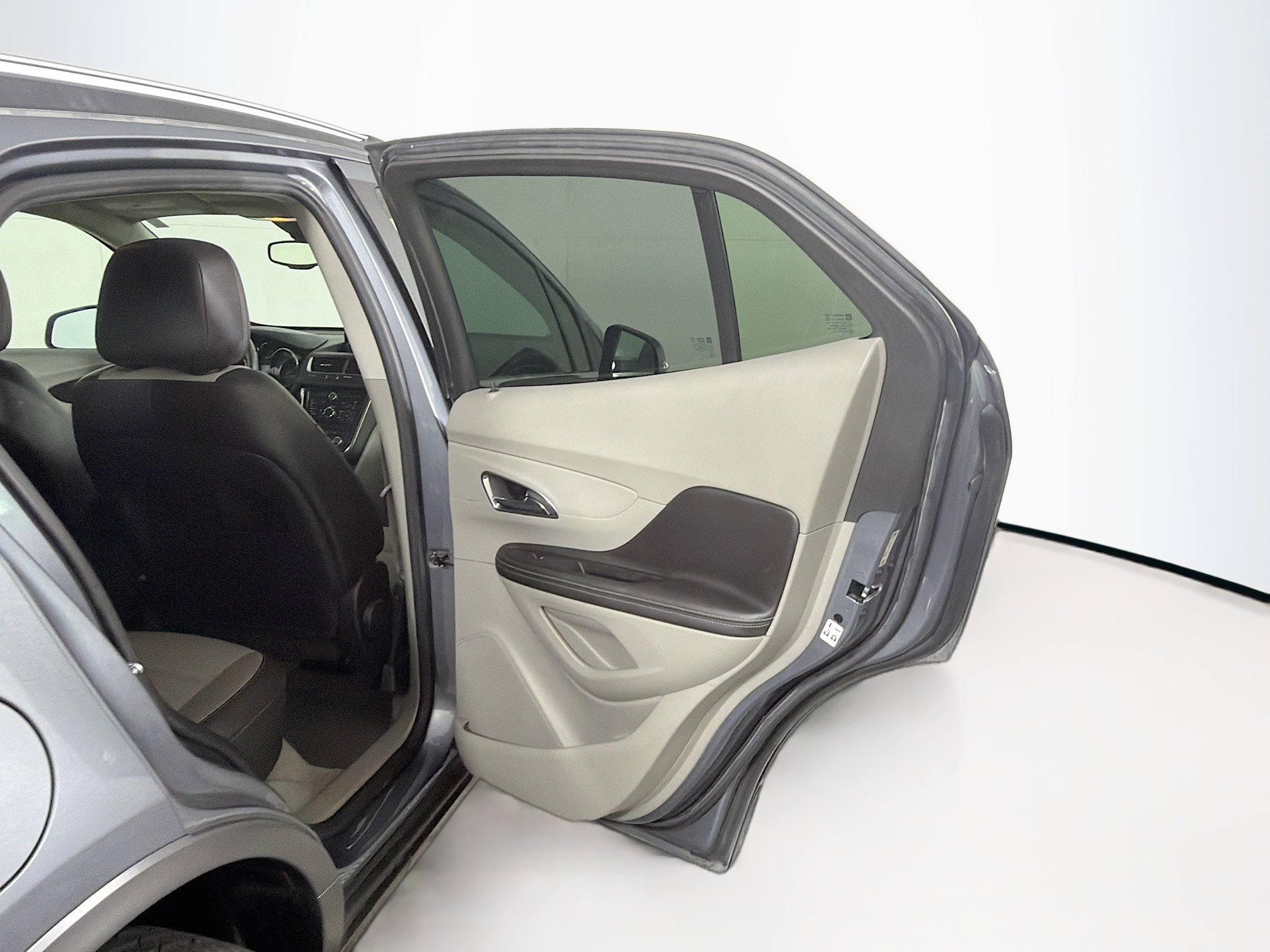 Used 2015 Buick Encore FWD image 27