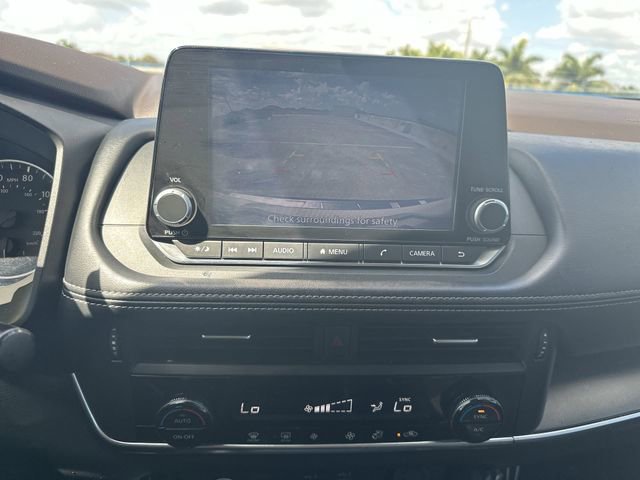 Used 2023 Nissan Rogue SV image 24