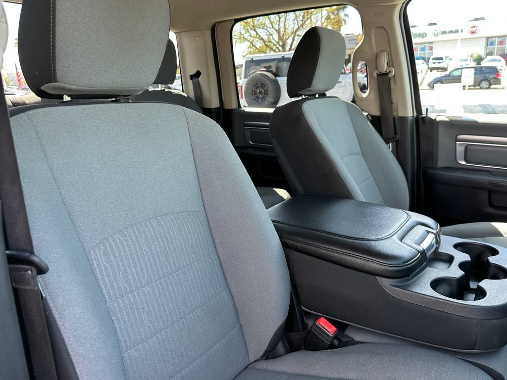 Used 2021 RAM 1500 Classic SLT RWD image 17