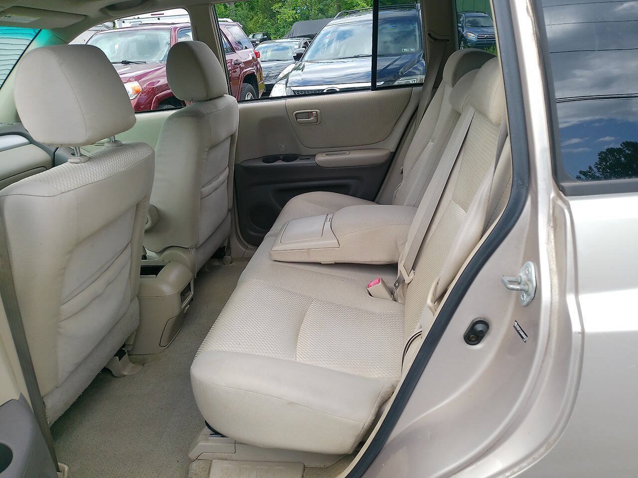 Used 2004 Toyota Highlander 4WD V6 image 19