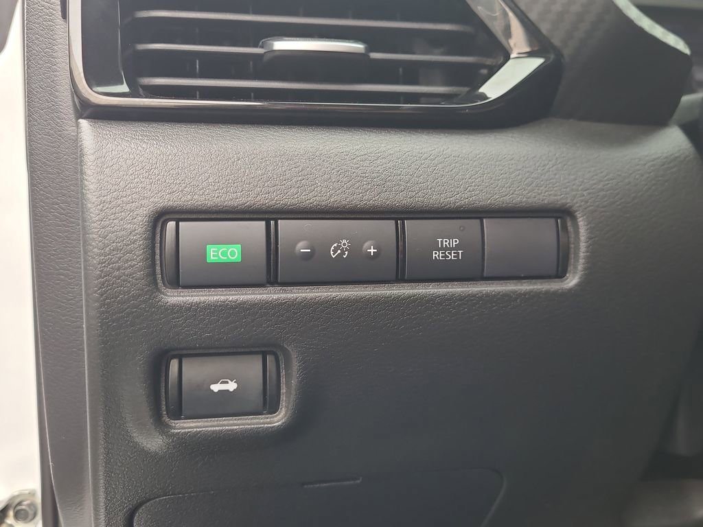 Used 2024 Nissan Sentra SV image 24