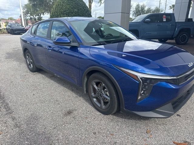 Used 2025 Kia K4 LXS image 10