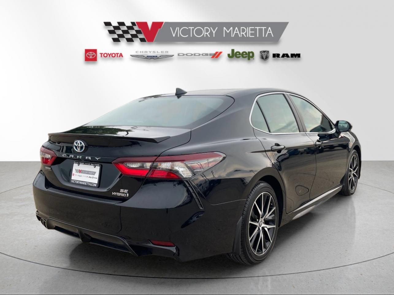 Used 2023 Toyota Camry SE w/ Audio Upgrade Package FWD image 5