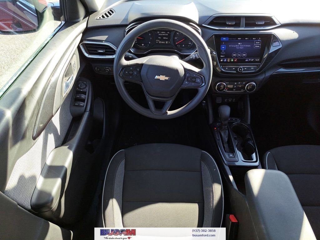 Used 2023 Chevrolet TrailBlazer LT w/ Convenience Package AWD/4WD image 8