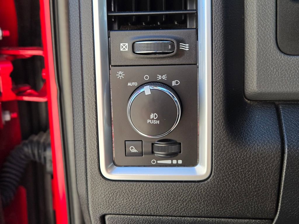 Used 2016 RAM 2500 SLT w/ Snow Chief Group AWD/4WD image 29